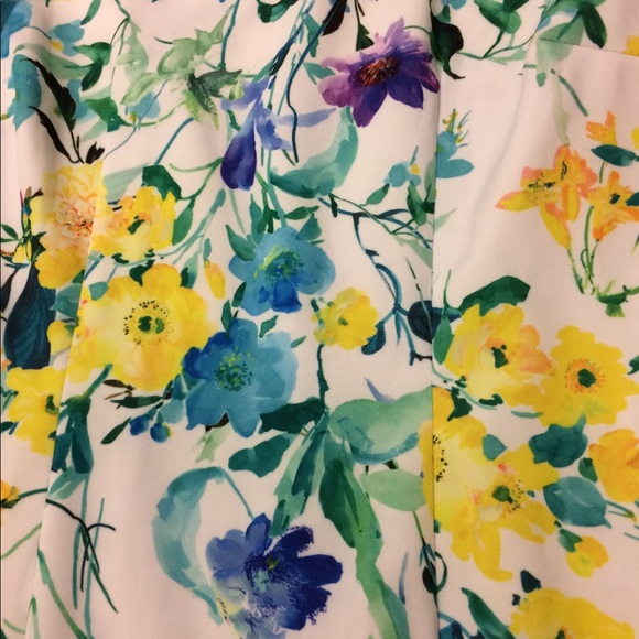 Treu Floral Shift Dress with Back Slit - Picture 3 of 5