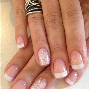 Meet your Posher, Adela