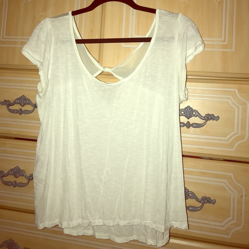 Knotted mesh back tee