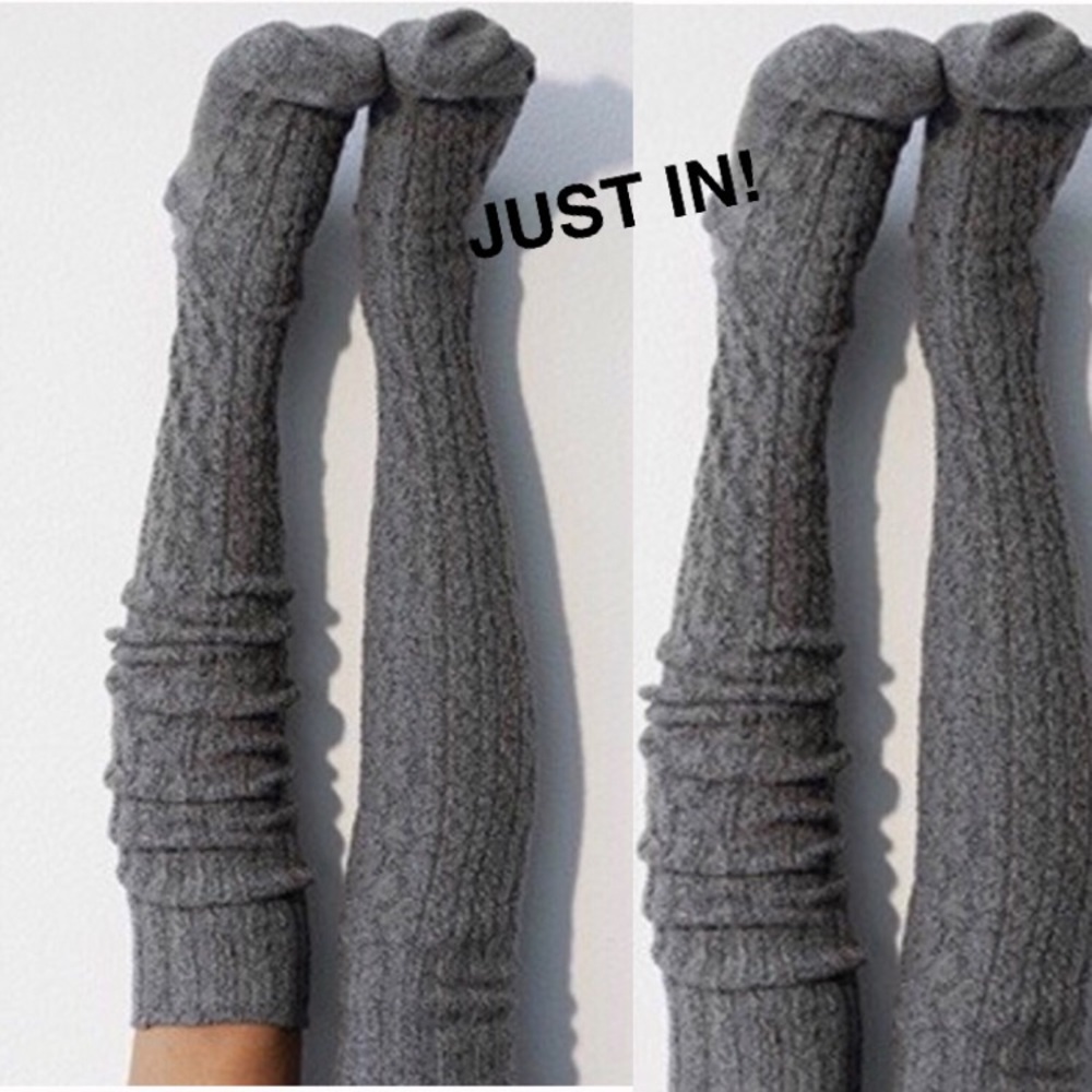 Marled Cable Thigh Highs in Charcoal - Picture 5 of 6