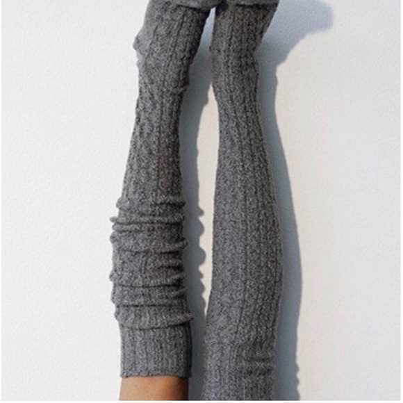 Marled Cable Thigh Highs in Charcoal - Picture 3 of 6