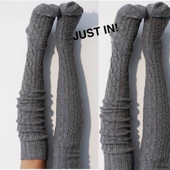 Marled Cable Thigh Highs in Charcoal - Picture 5 of 6