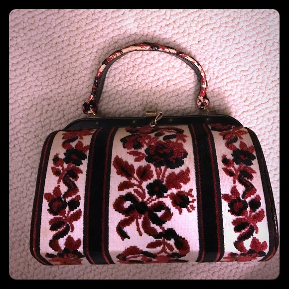 Vintage Handbags - Vintage Carpet Bag Vintage Handbags - Vintage Carpet Bag