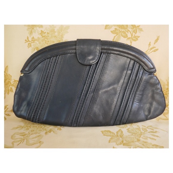 Vintage Handbags - Navy Blue Vintage Leather Clutch Vintage Handbags - Navy Blue Vintage Leather Clutch