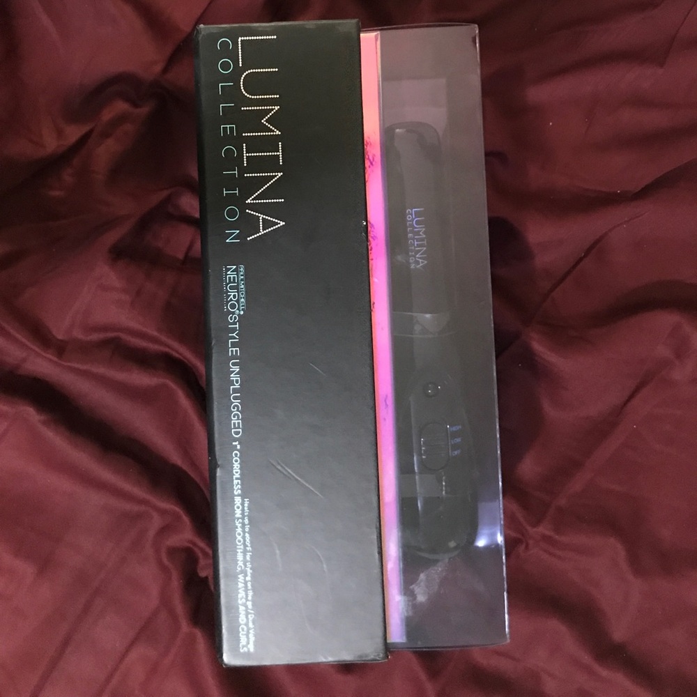 Paul Mitchell Neuro style Unplugged 1 inch