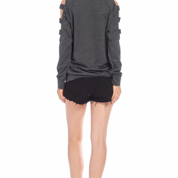 “Vida” Charcoal Ladder Sleeve Tee, Long sleeve - Picture 3 of 3