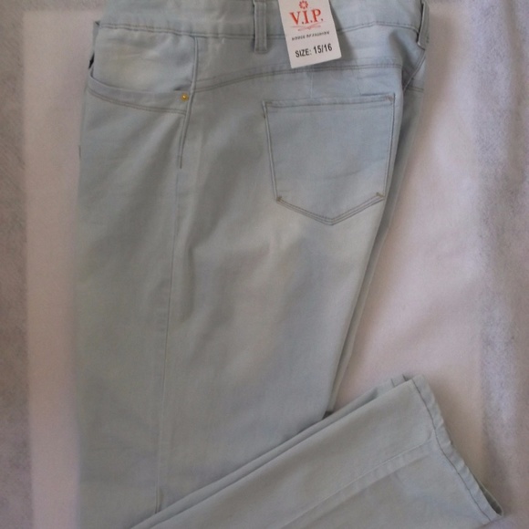 NEW VIP House of Fashion Stretchy Denim Size 15/16 - Picture 1 of 7