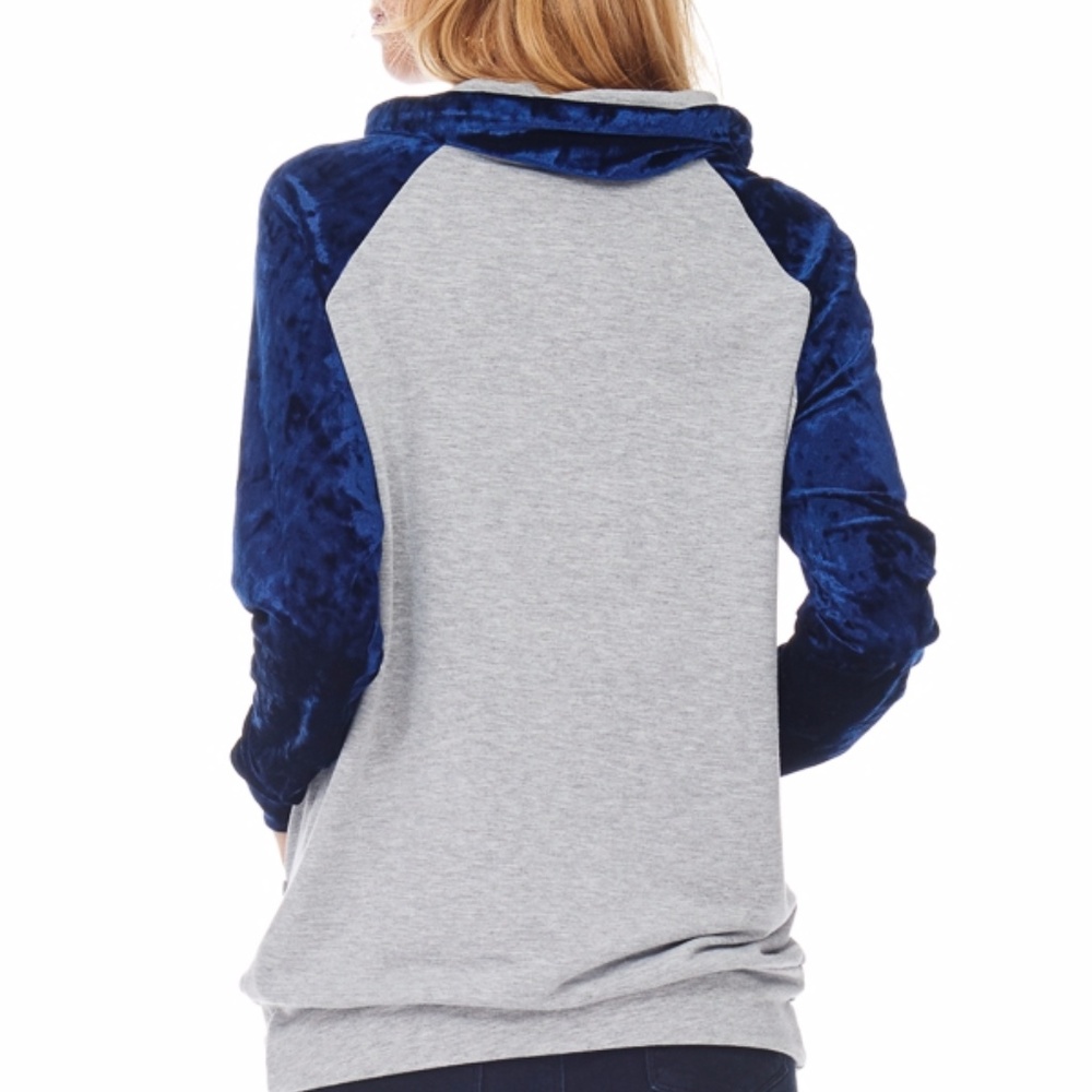 π βAnnaβ HPπ Blue Velvet raglan sleeve pullover - Picture 2 of 6