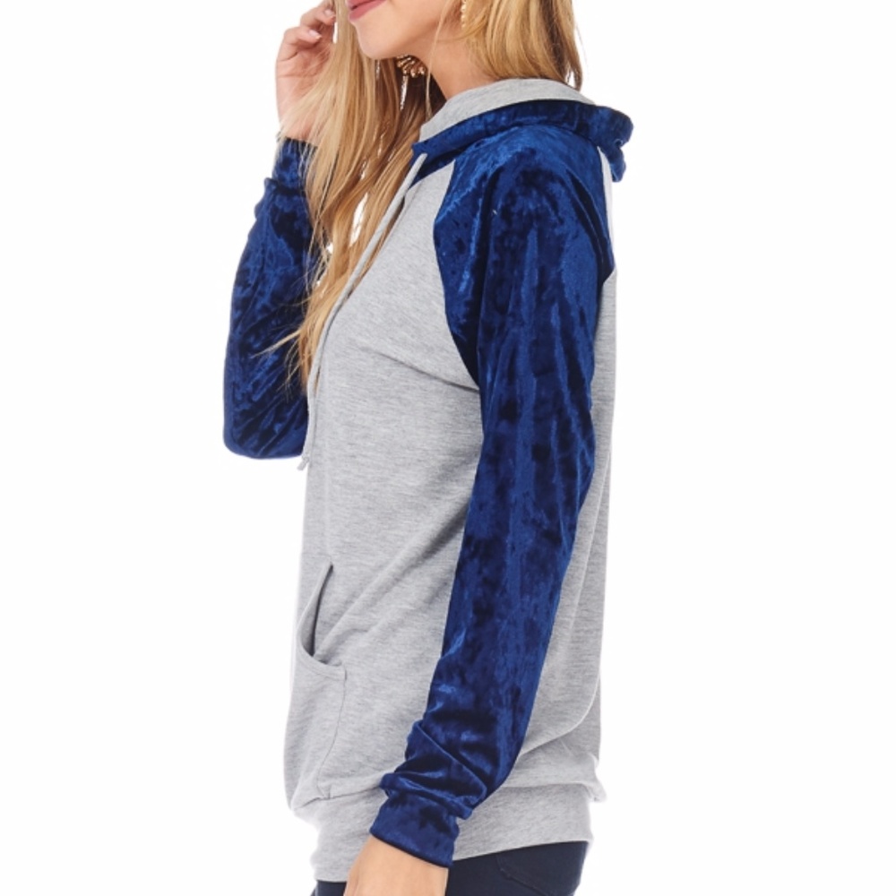 π βAnnaβ HPπ Blue Velvet raglan sleeve pullover - Picture 4 of 6