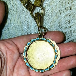 VINTAGE Jewelry - AUTHENTIC VINTAGE Chunky Chain Pendant Necklace VINTAGE Jewelry - AUTHENTIC VINTAGE Chunky Chain Pendant Necklace