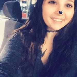 Meet your Posher, Caroline