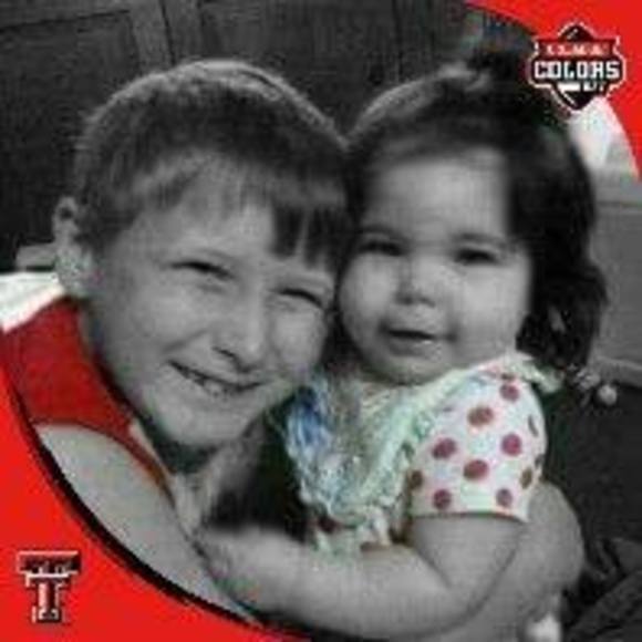 Meet your Posher, Tracy - Picture 2 of 2