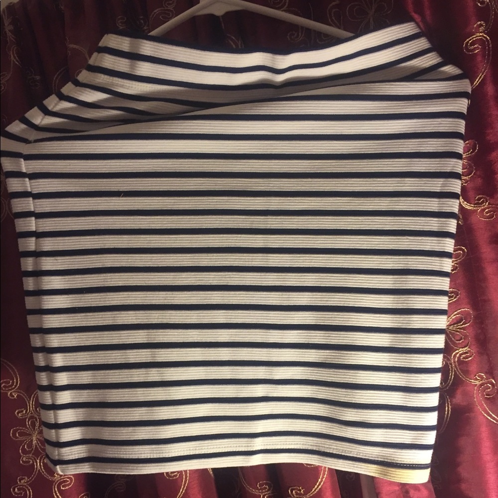 Striped b&w skirt!