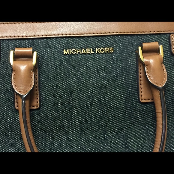 Michael Kors Dillon Top-Zip East West Satchel - Picture 6 of 8