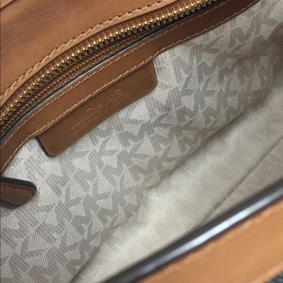 Michael Kors Dillon Top-Zip East West Satchel - Picture 7 of 8