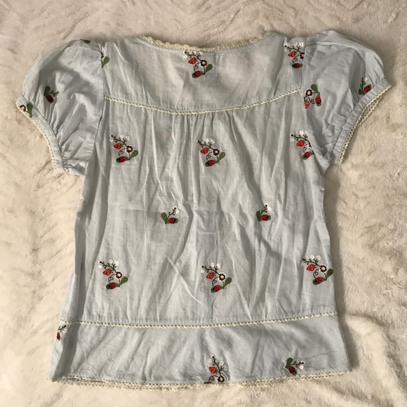 🌸Lady Bugs and Flowers Top 🐞 - Picture 3 of 5