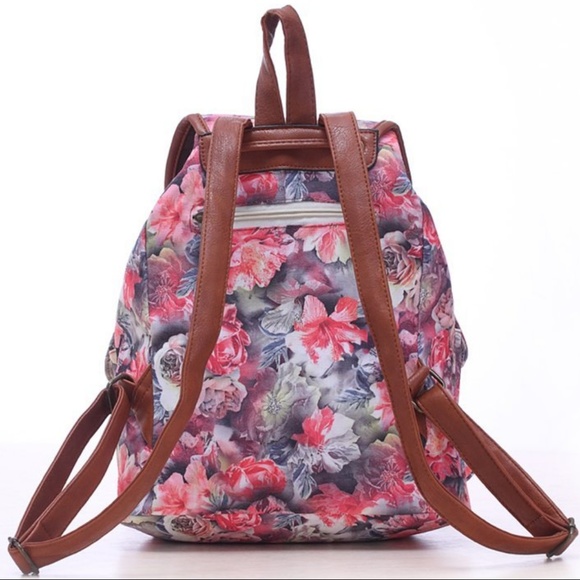 NWT! TRENDY PACK! ❤️ main image 6