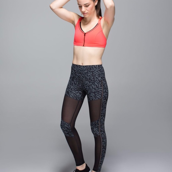 Lululemon Hot to Street Animal Print - Picture 5 of 8