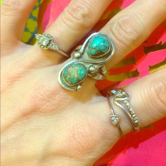 SALE Antique Silver & Montana Turquoise Ring - Picture 1 of 8