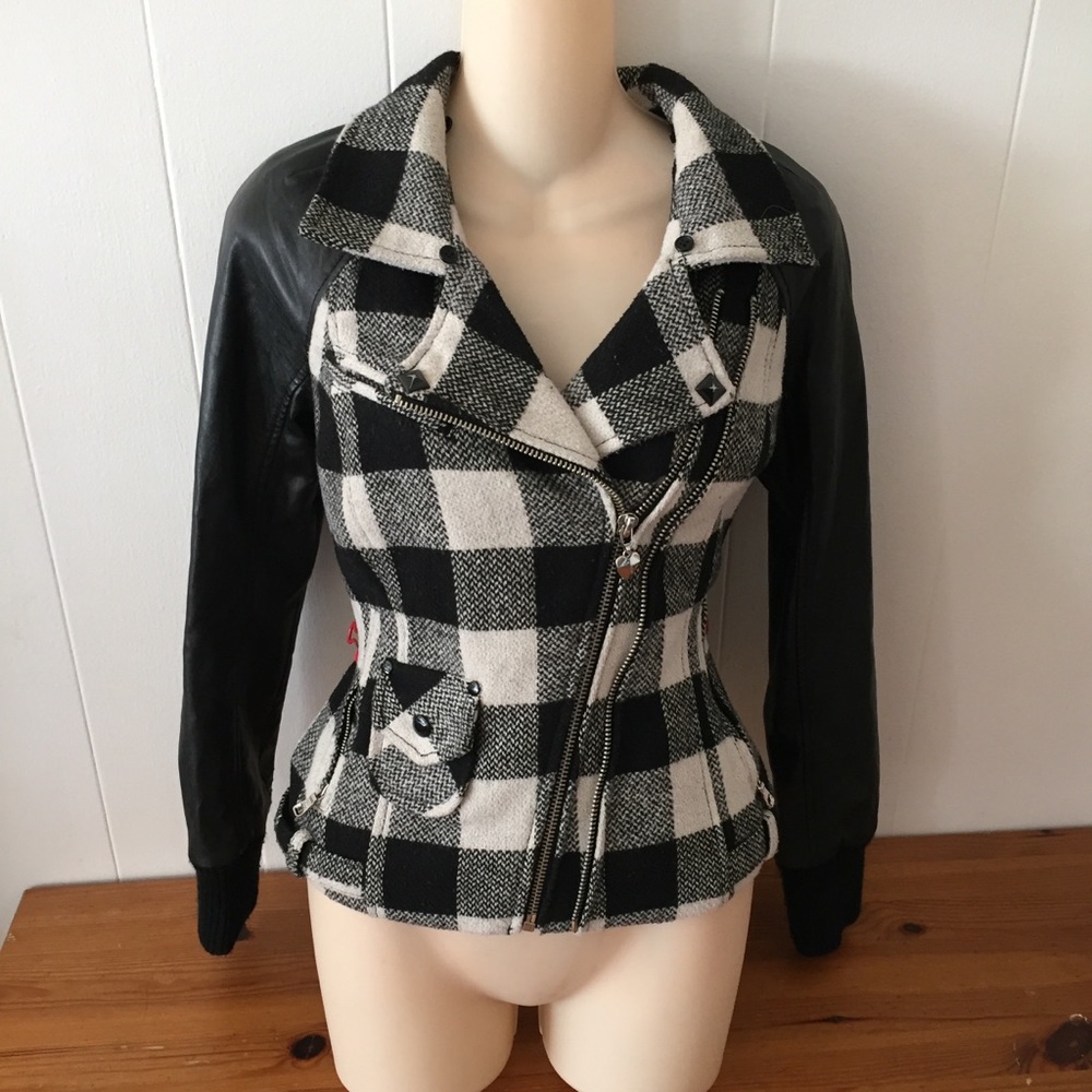 Guess Plaid black jacket