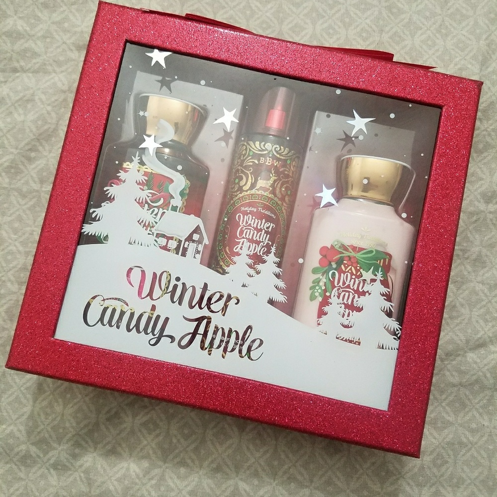 Bath & Body Works Winter Candy Apple Gift Set NEW