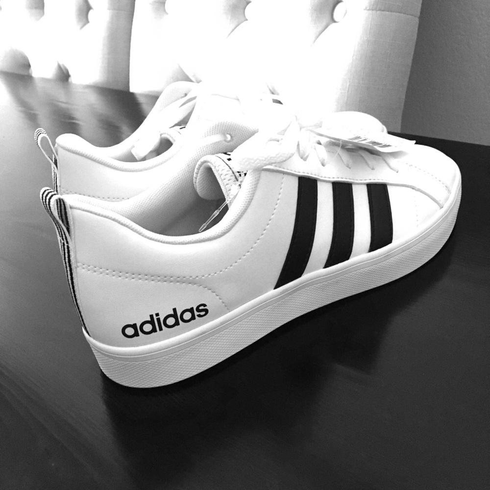 Adidas Size 8 Women's Shoes