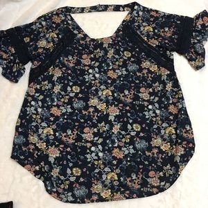 NWT Eden & Olivia floral top size 1X