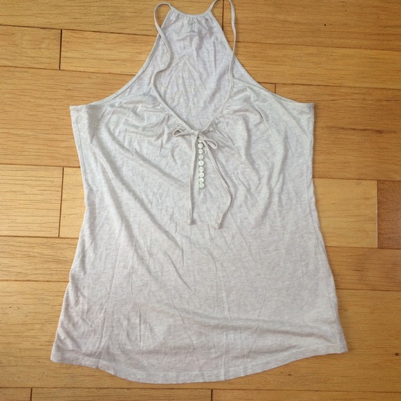 •GAP Top• - Picture 2 of 5