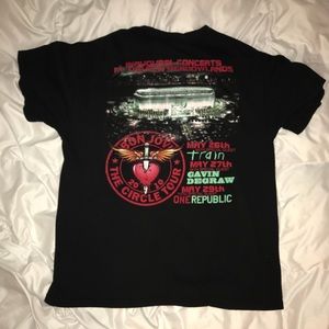 Vintage Tops - Vintage Bon Jovi t shirt Vintage Tops - Vintage Bon Jovi t shirt