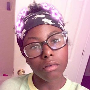 Meet your Posher, Ebonie