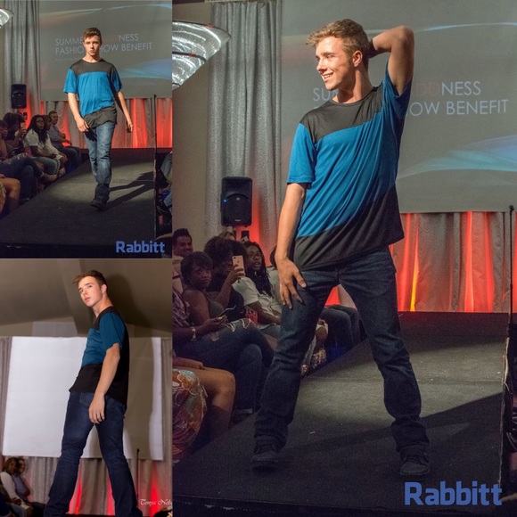 T shirt - Picture 1 of 4