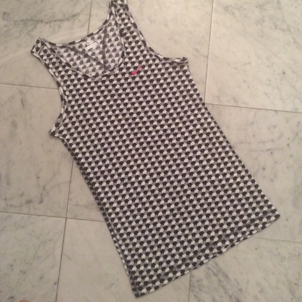 Nike athletic tank size L-brand new never tried on