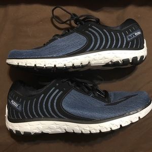 ***Must Go*** Brooks Running Shoes Denim and Black