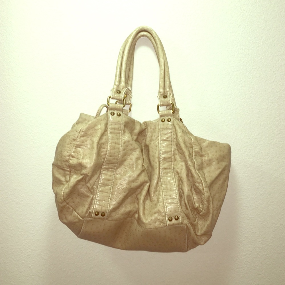 Beige shoulder bag