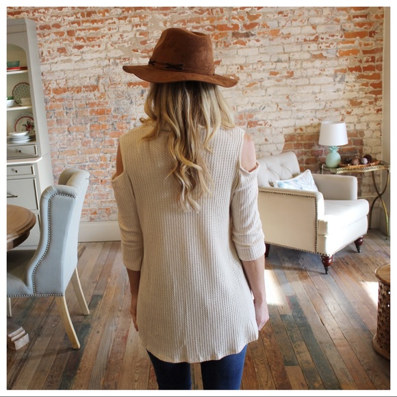✨LAST ONE✨Beige open shoulder cowl neck top - Picture 3 of 3