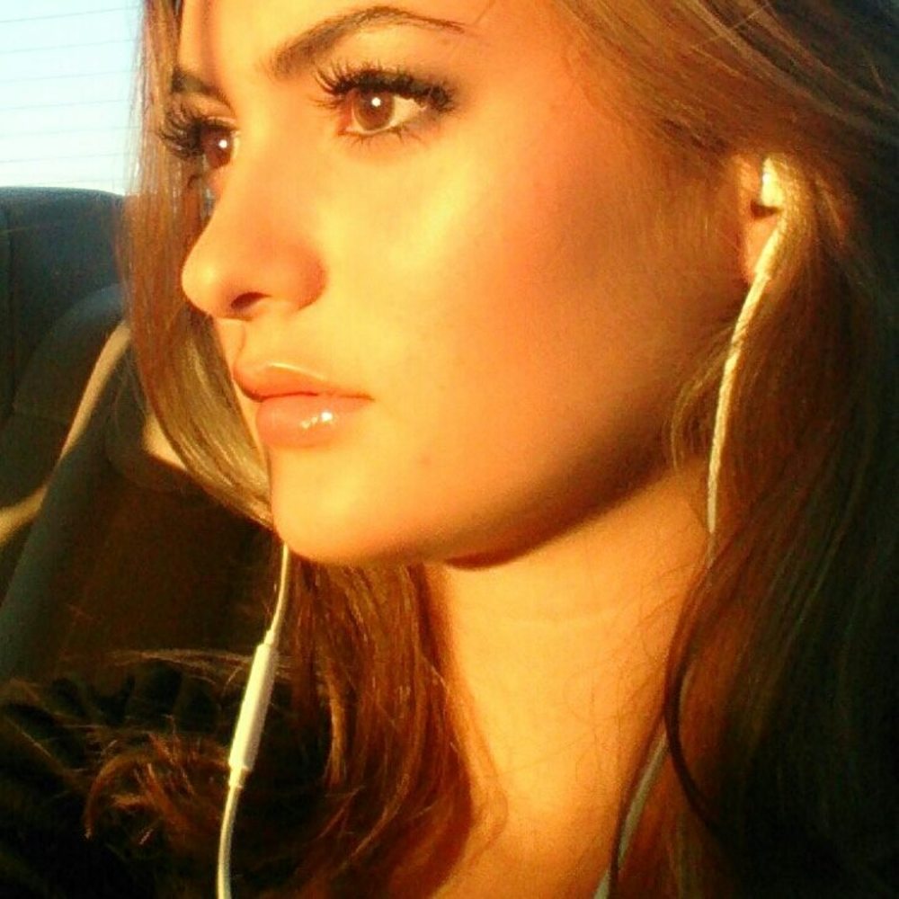 Meet your Posher, Luz maria