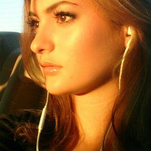 Meet your Posher, Luz maria