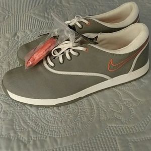 Nike canvas sneakers