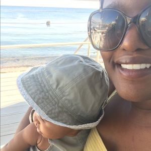 Meet your Posher, Shelly