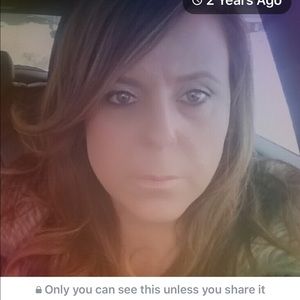 Meet your Posher, Alisa