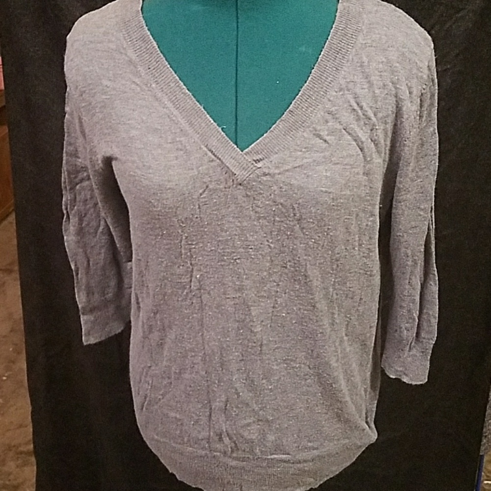 Ladies grey 3/4 sleeves sweater