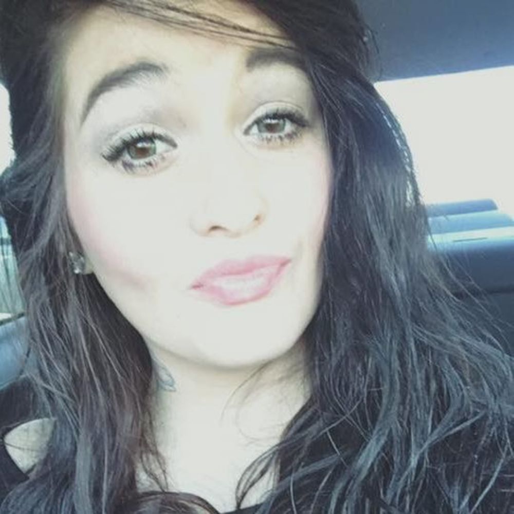 Meet your Posher, Santina