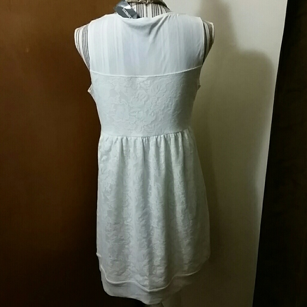 Express Blouse - Picture 3 of 11