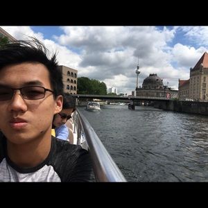 Meet your Posher, Brandon