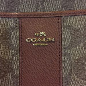 COACH Crossbody Bag - Signature brown leather
