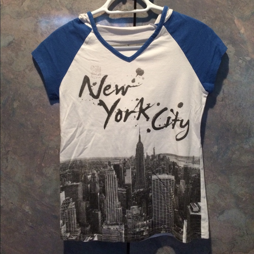 New York shirt with hood