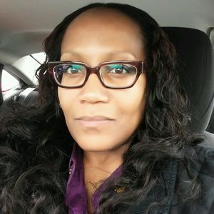 Meet your Posher, Esther