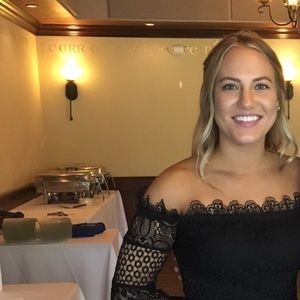 Meet your Posher, Brittney