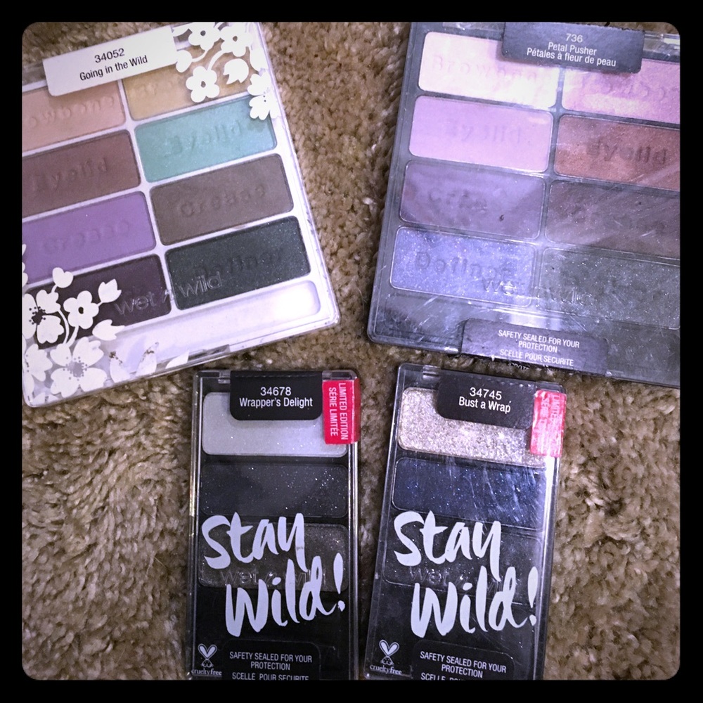Wet N' Wild Eyeshadow Palette Bundle