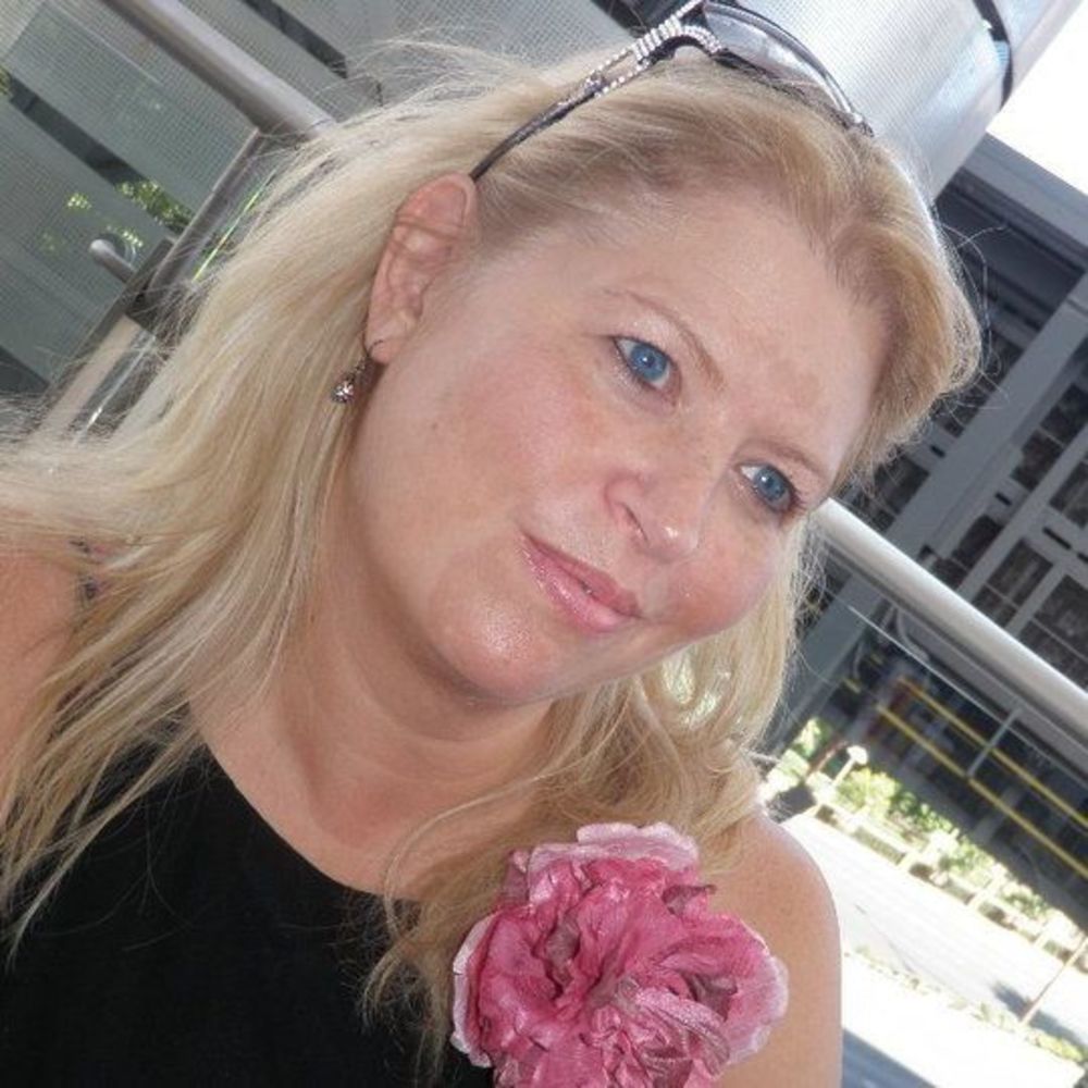 Meet your Posher, Julie